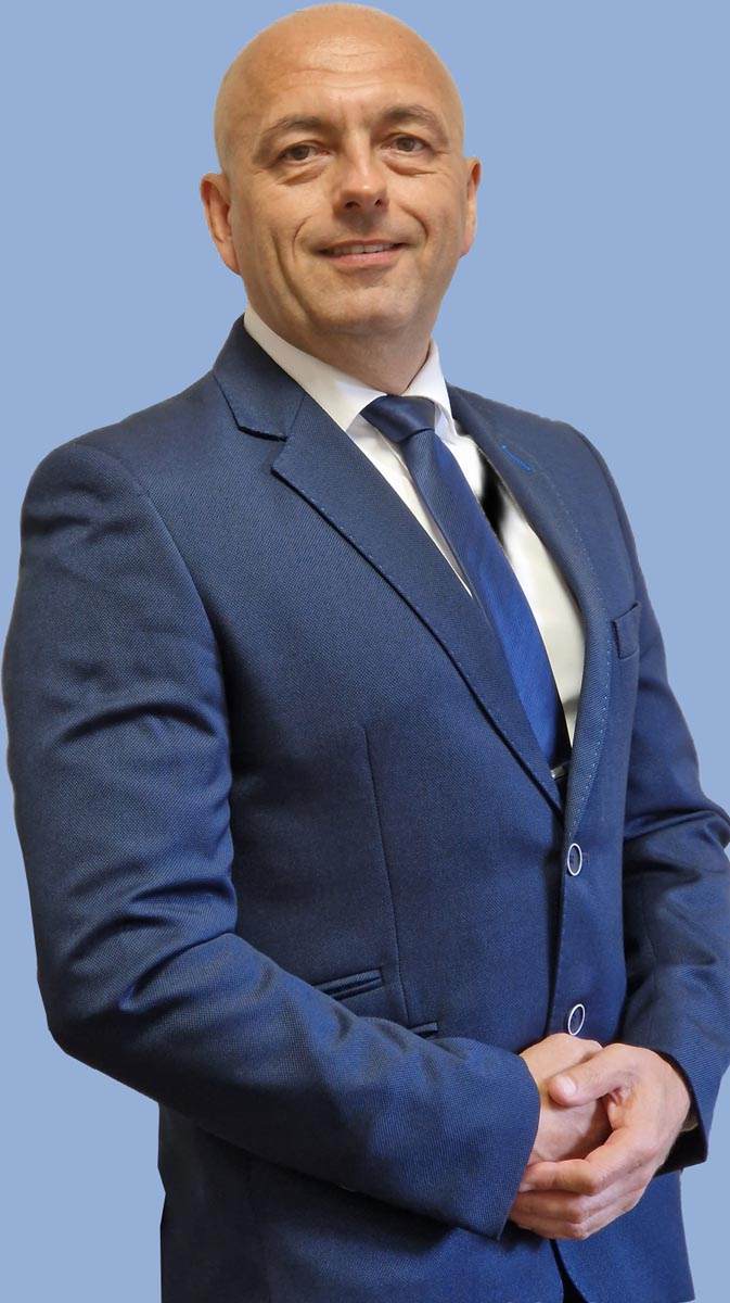 Szakcs Zoltn